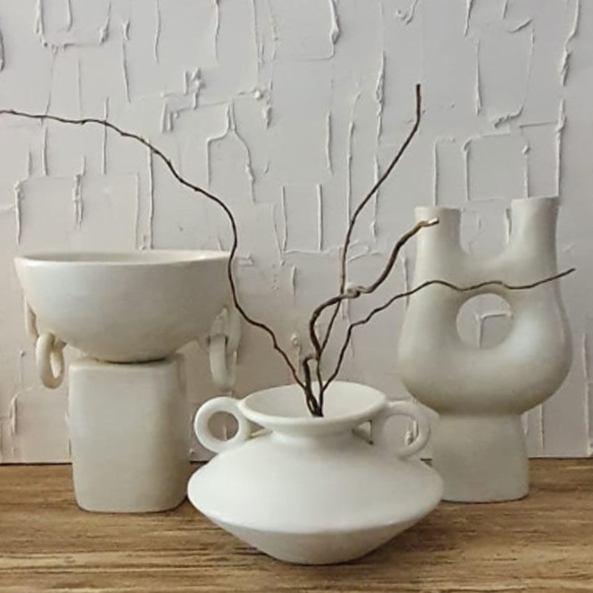 Vase forme organique en tadelakt blanc