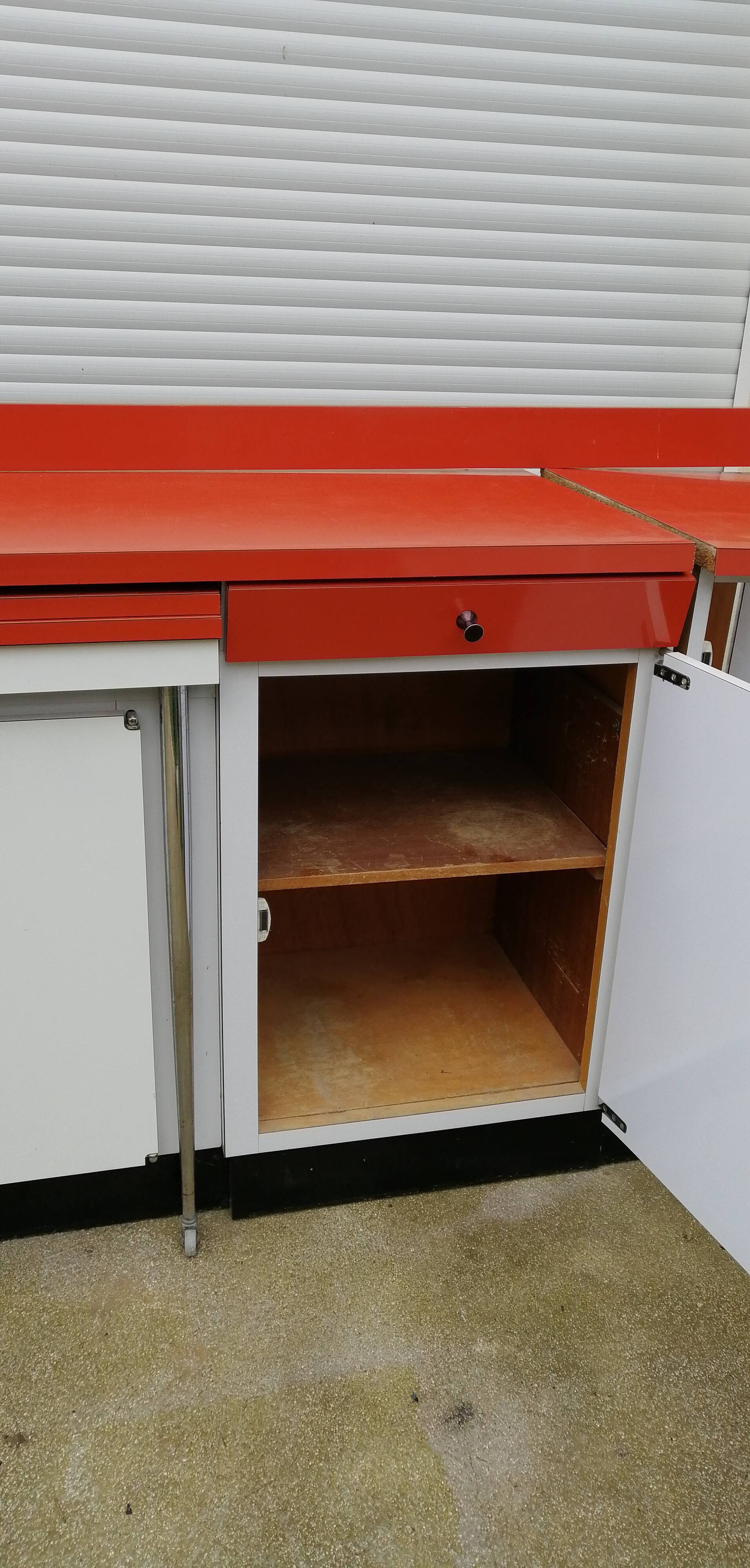 Formica sideboard with its 70' retractable table