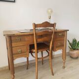 Ancien bureau en bois restauré