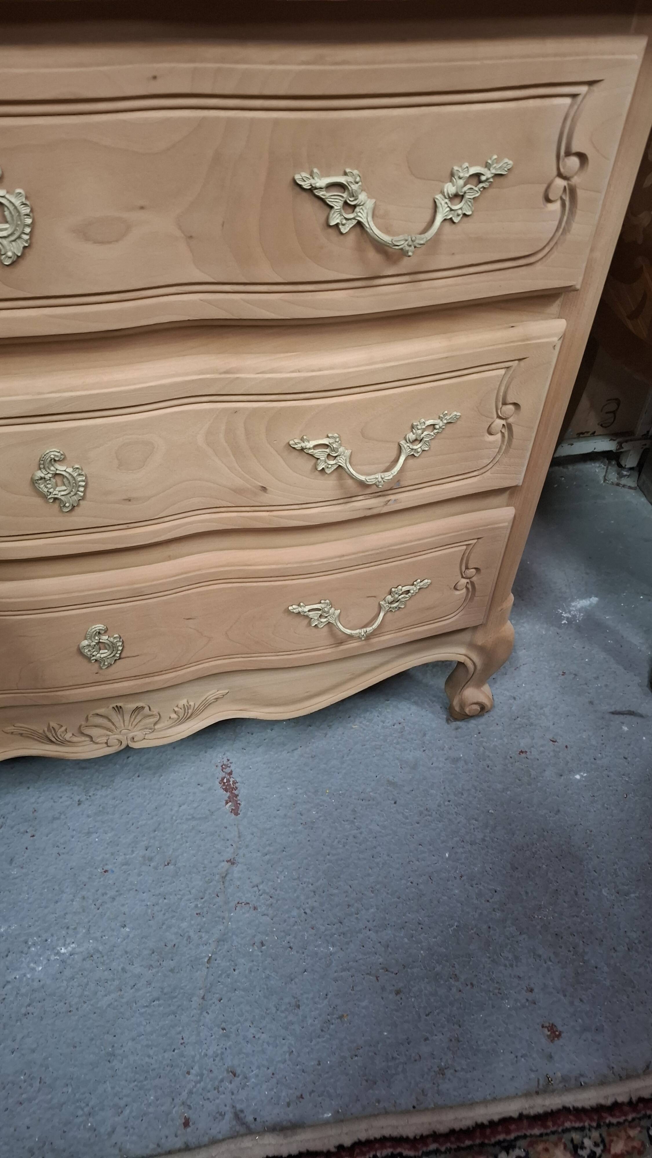 Louis XV style chest of drawers in cherry wood