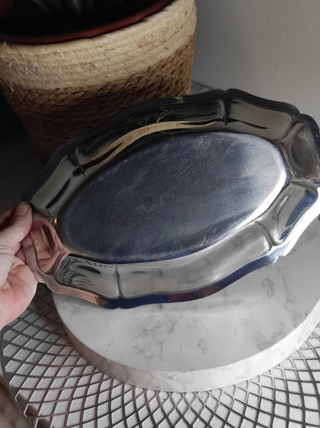 Stainless steel vegetable dish