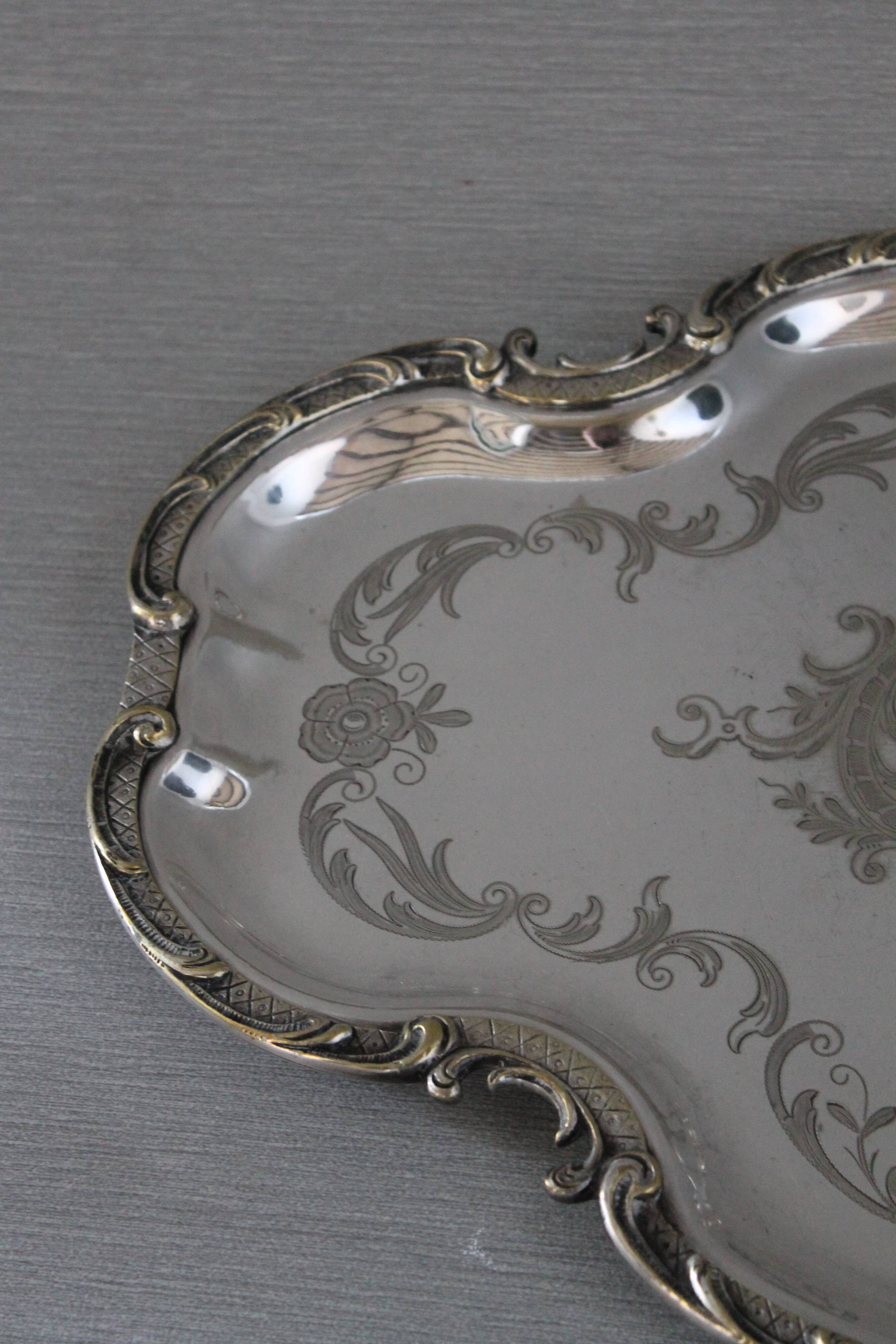 Rose-style silver metal tray - EH monogrammed