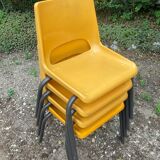 Vintage 70s table and 4 chairs set