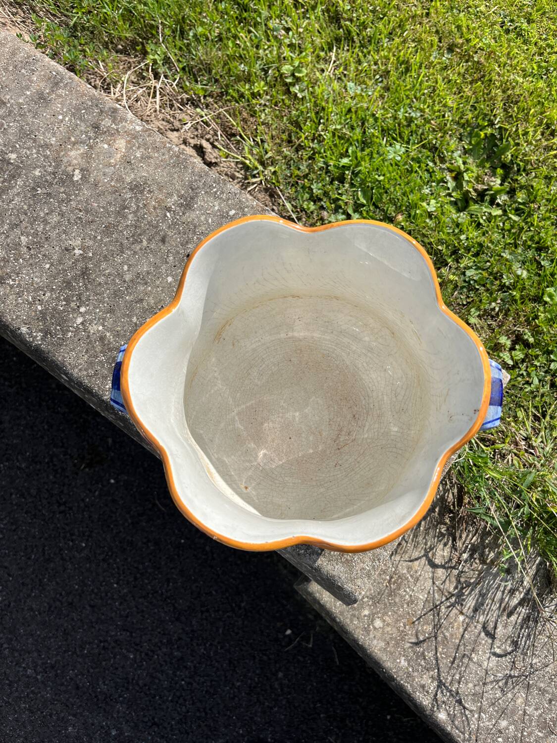 Large pot or vase in Gien earthenware with Peony decor