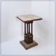 Table piédestal en bois et marbre
