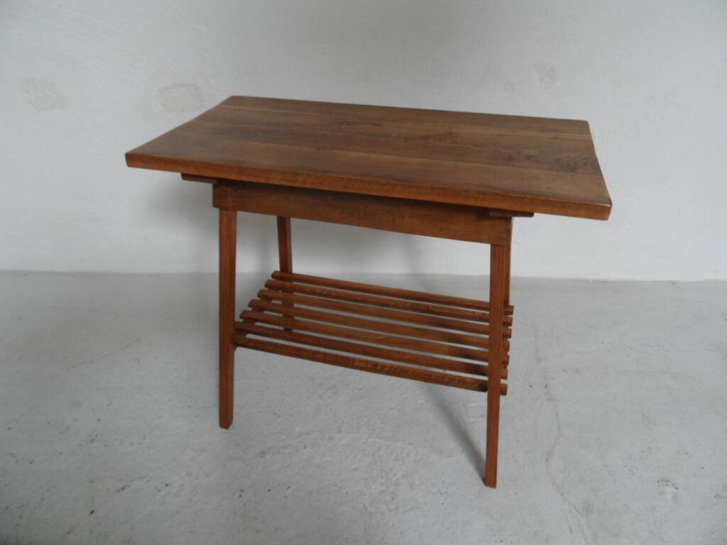 Vintage oak sidetable 1930's