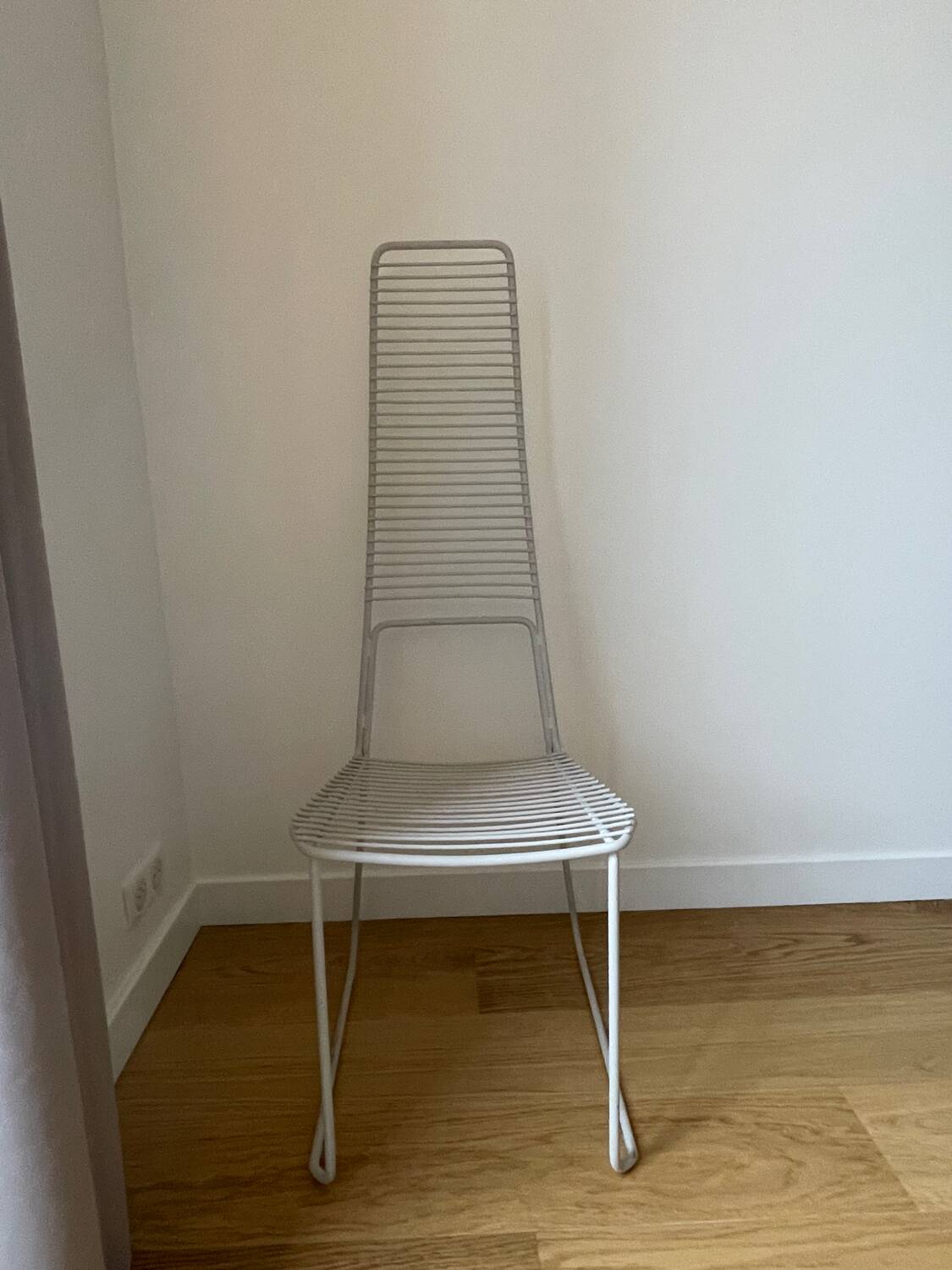 Chaise haute en métal de décoration