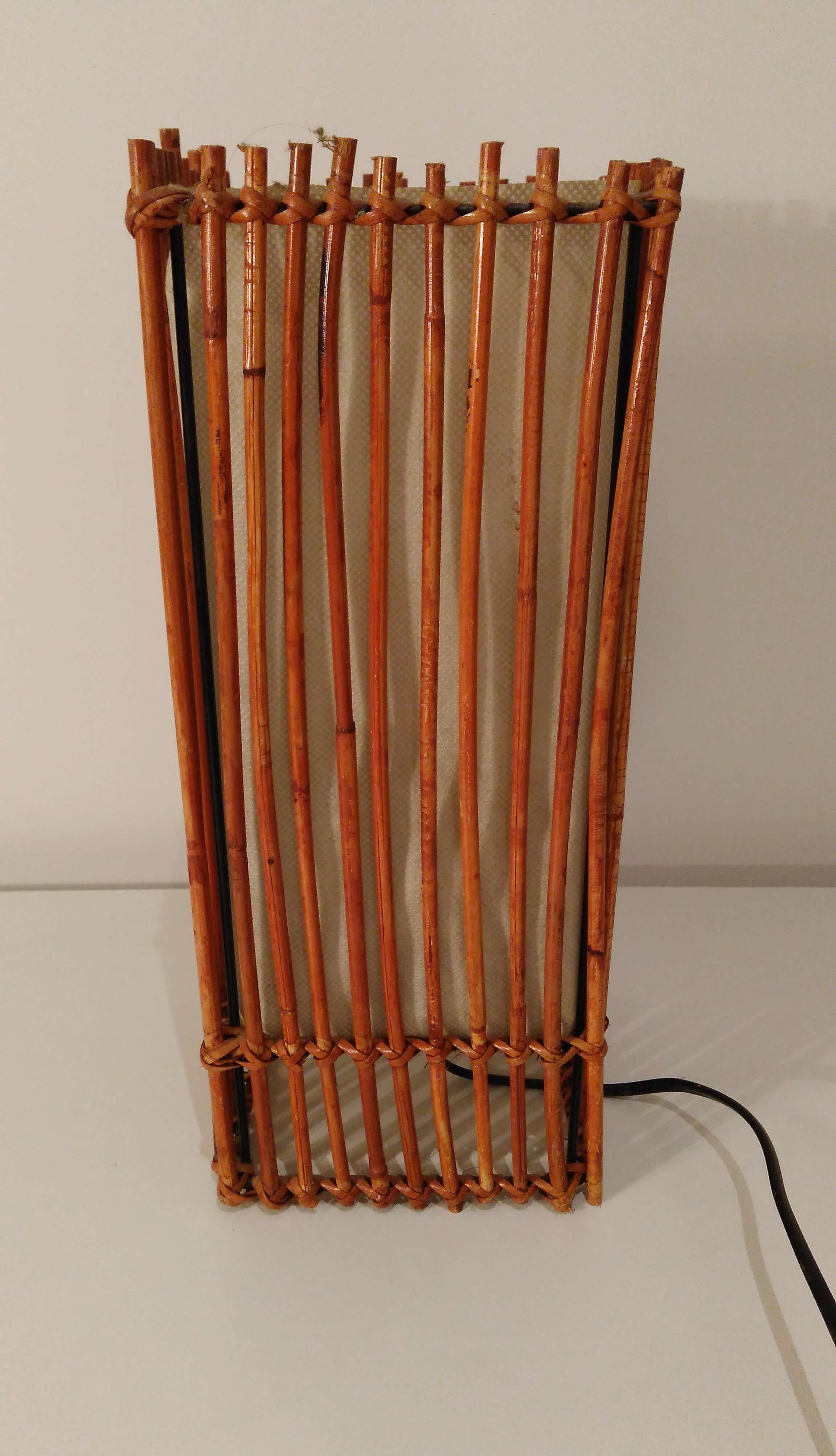 Lampe à poser en osier et lin