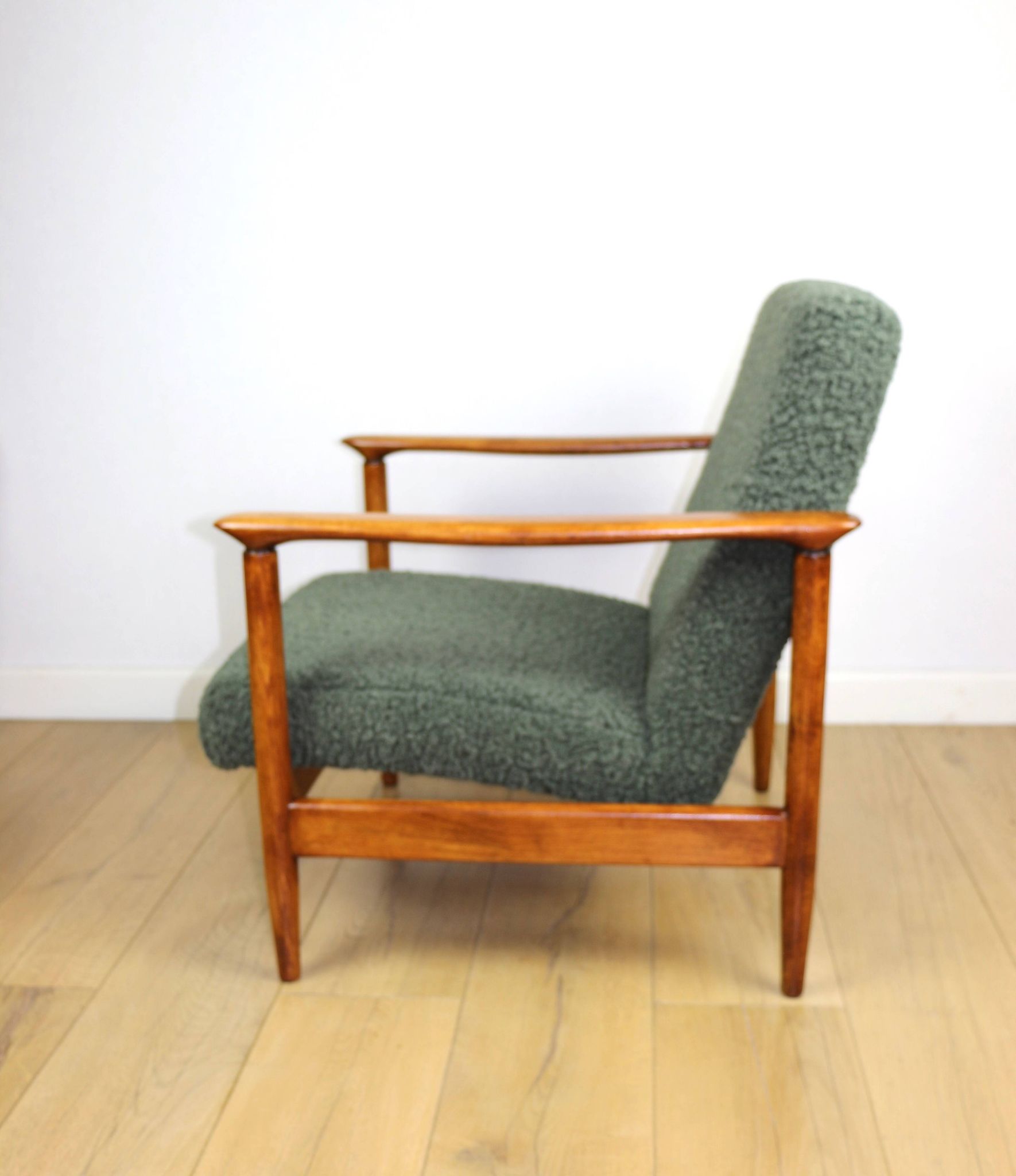 GFM-142 armchair, design by Edmund Homa from the 70s, olive green thick boucle - 2 pieces available
