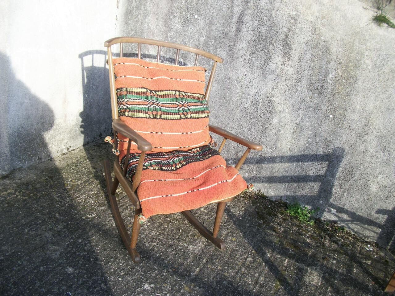Rocking chair