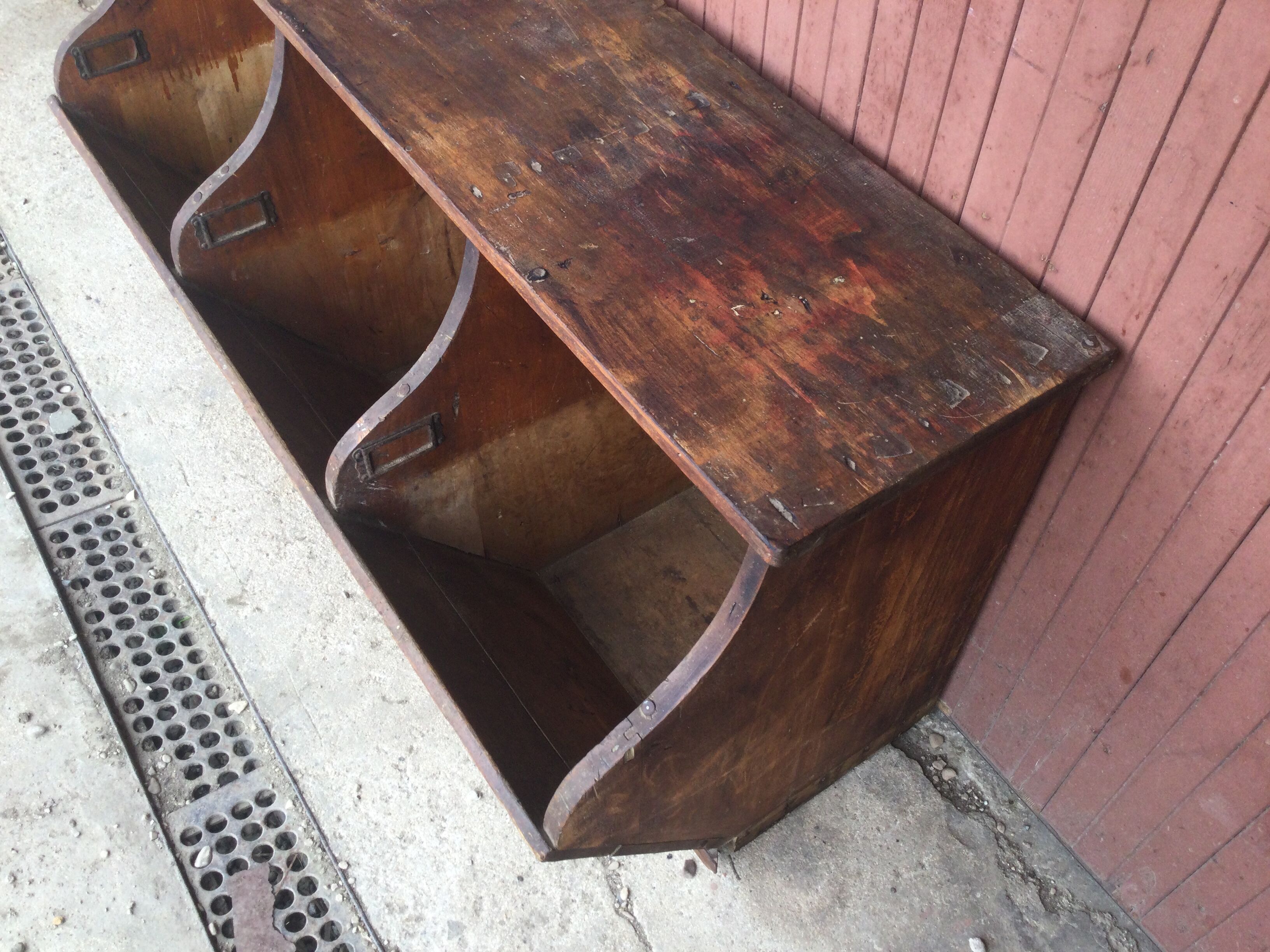 Storage box