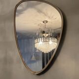 Asymmetrical free-form mirror from the 60s-70s