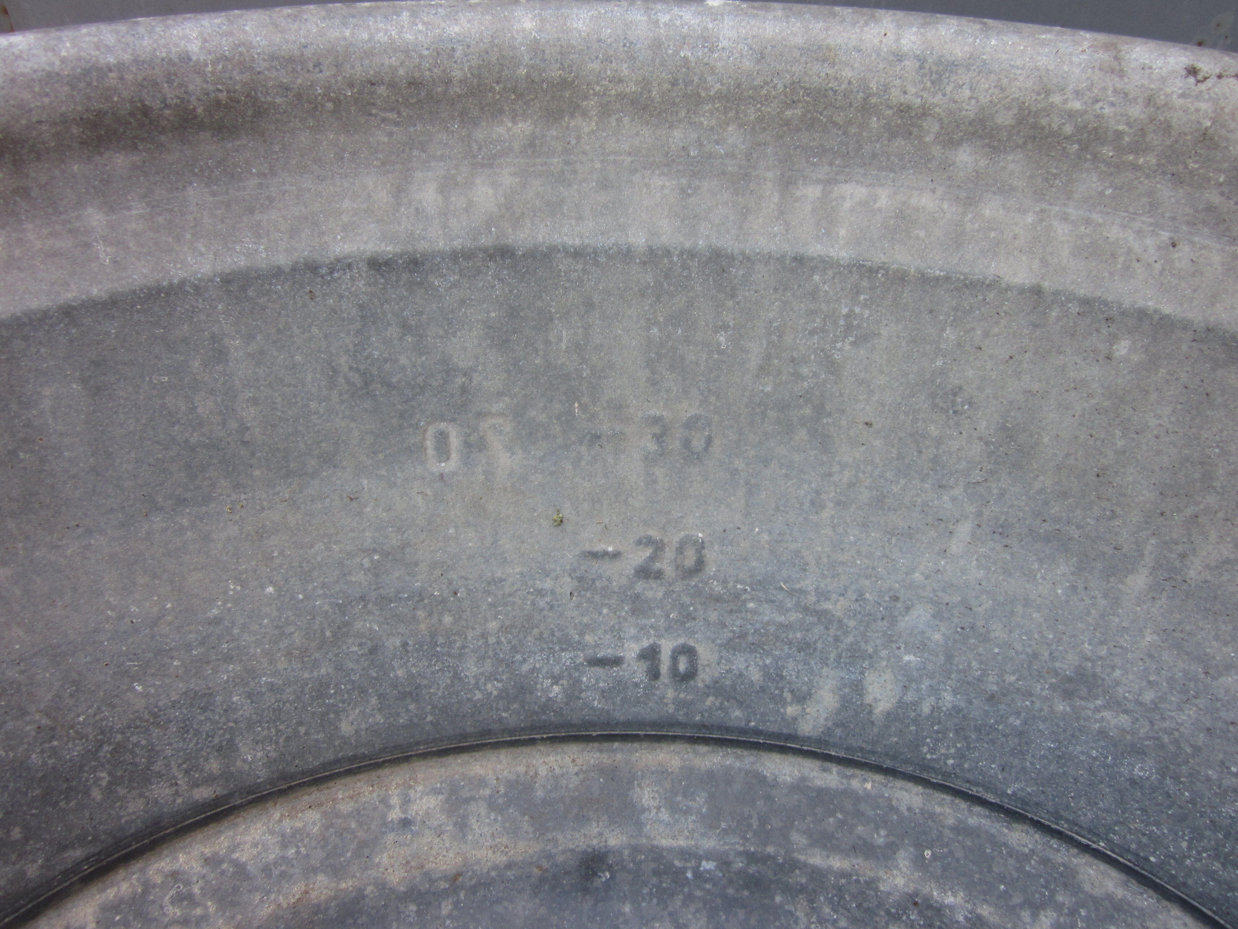 Zinc basin