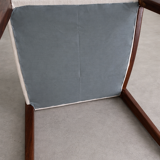 Set of 4 Scandinavian chairs in teak and fabric.