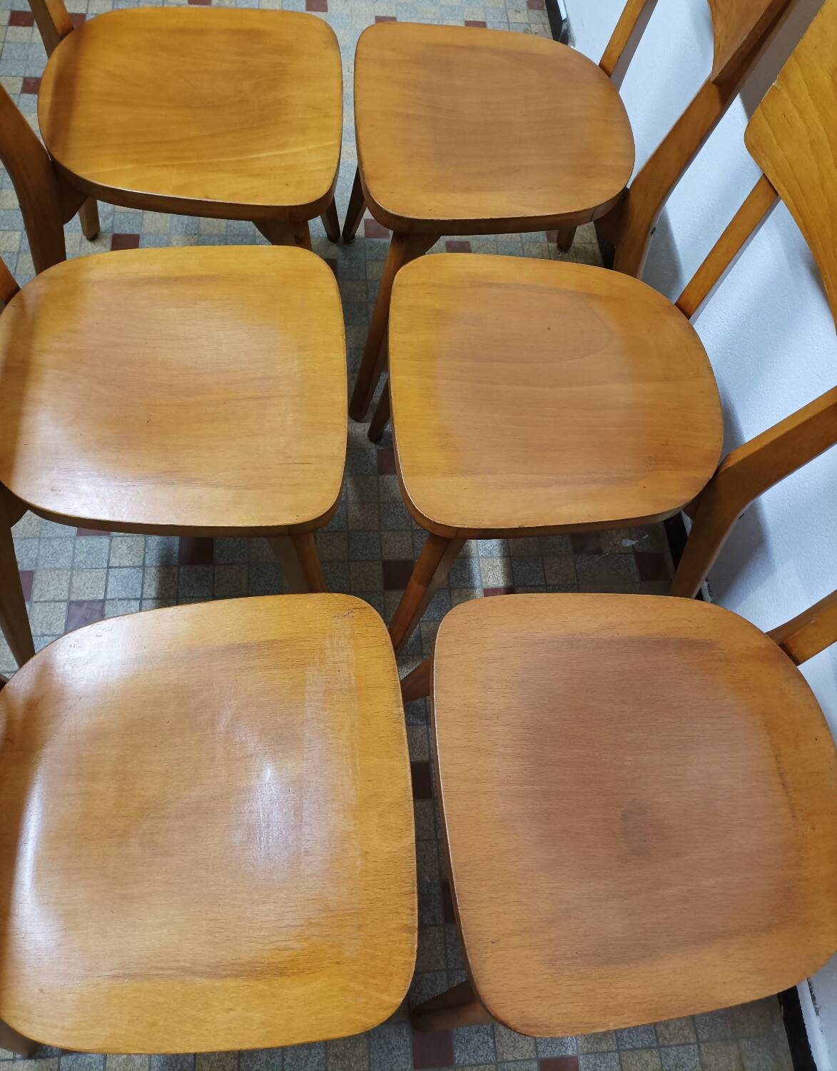 Lot de 6 chaises en bois Monobloc vintage