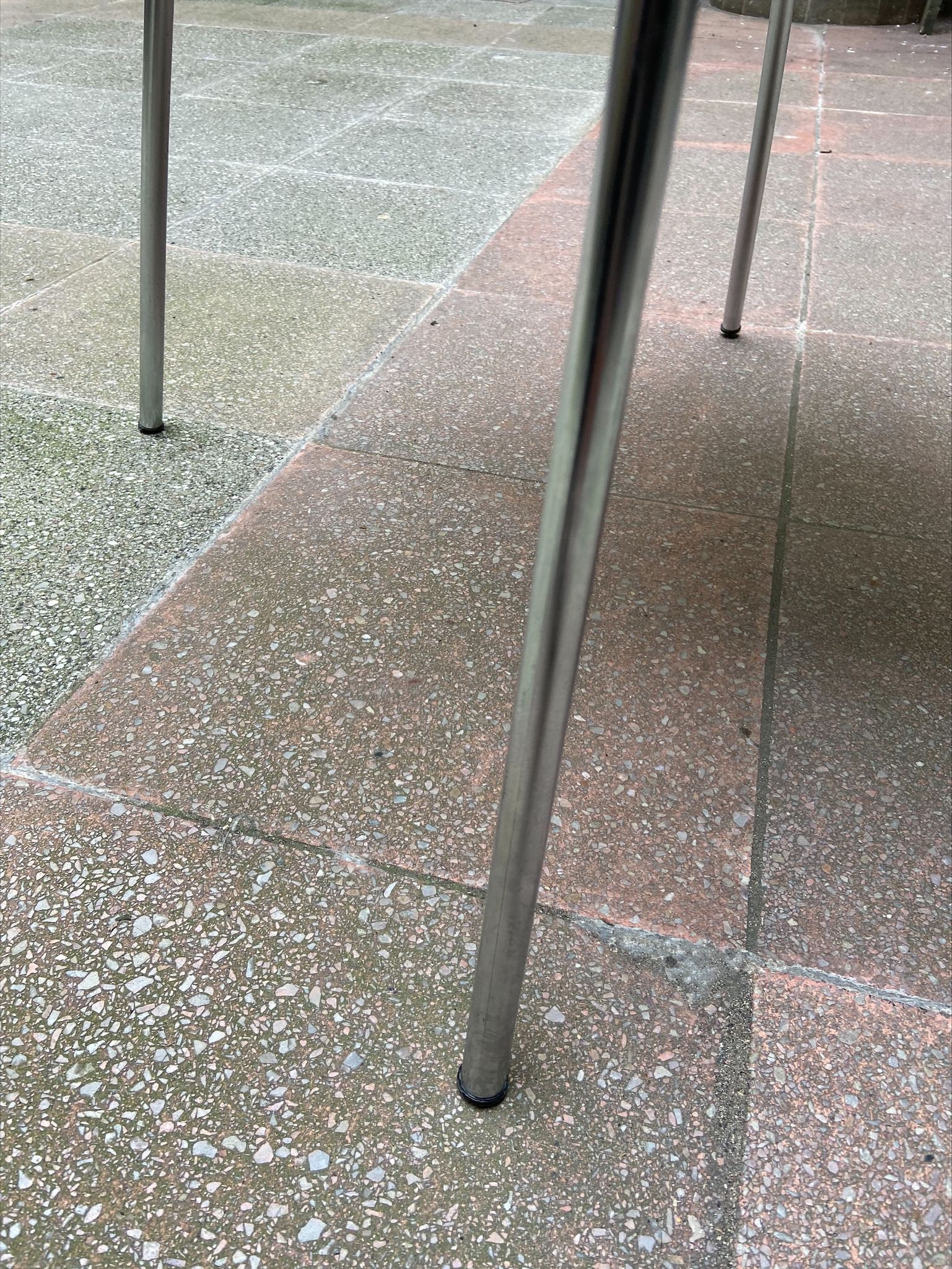 Set de 3 chaises modèle "3107" dites "série 7" d'Arne Jacobsen