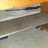 Old industrial workshop establishment and its 4 drawers
