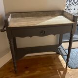 Toilet table
