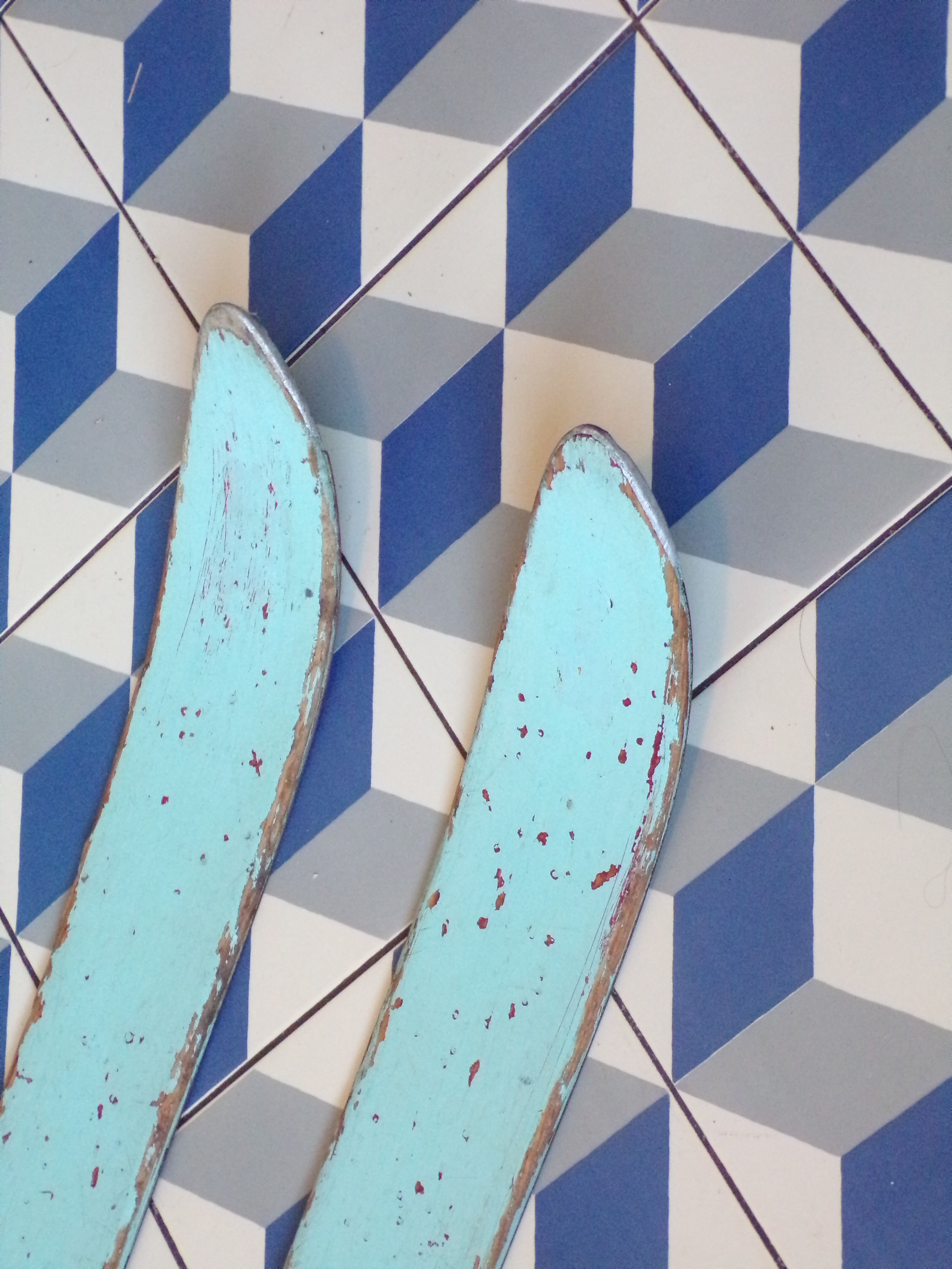 Vintage wooden skis