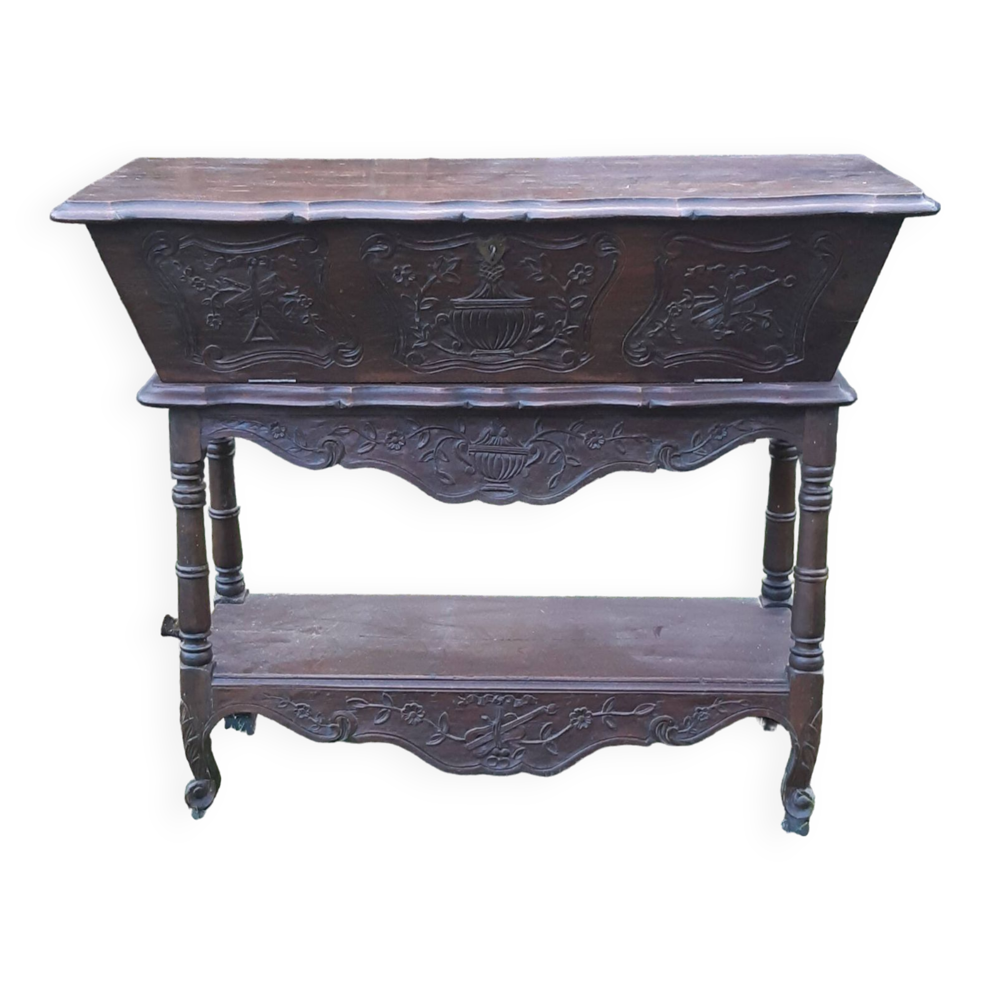 Provençal oak kneading trough