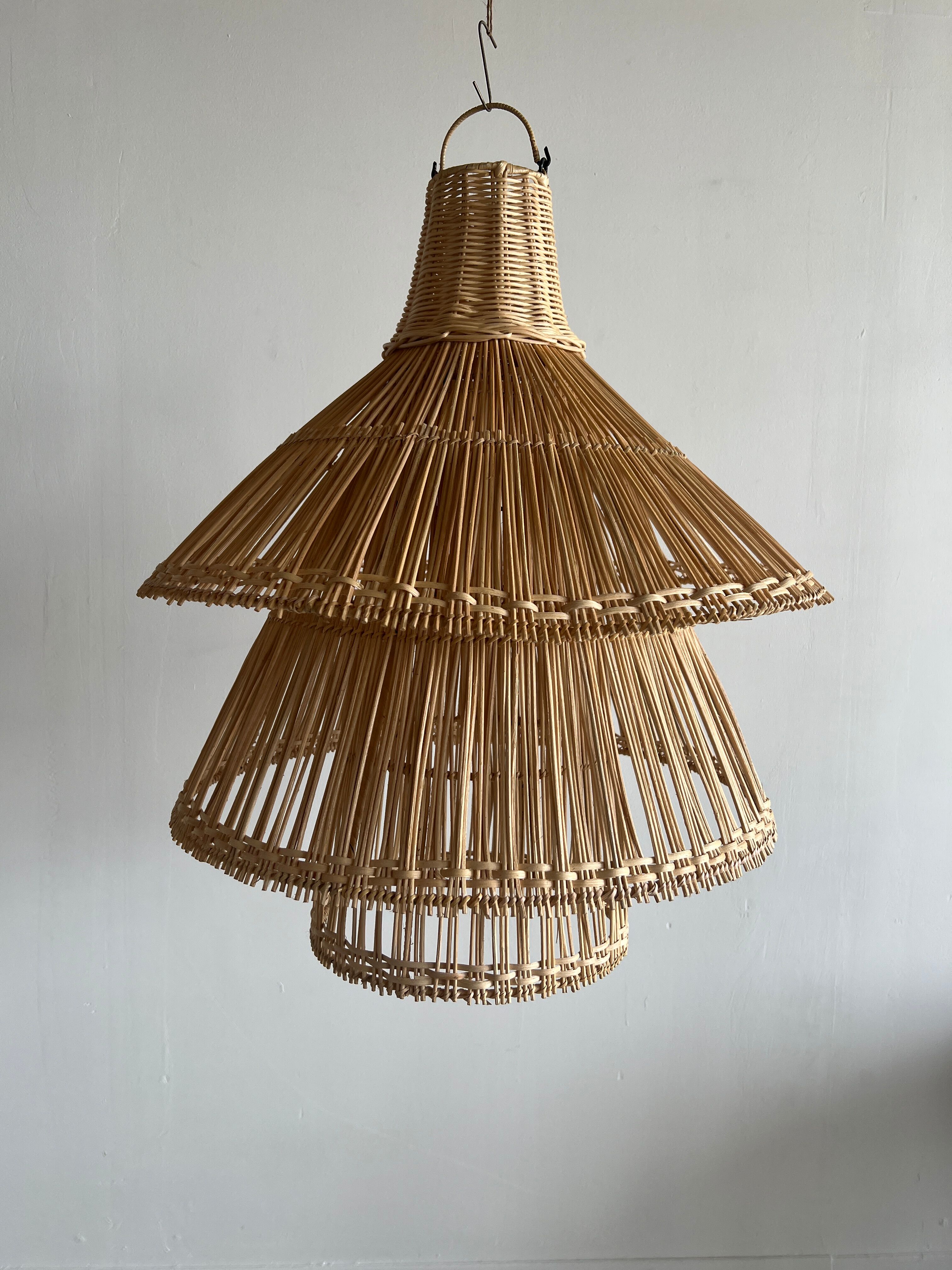 Rattan pendant lamp or light in the shape of an Asian lantern