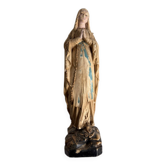 Statue of the Holy Virgin
