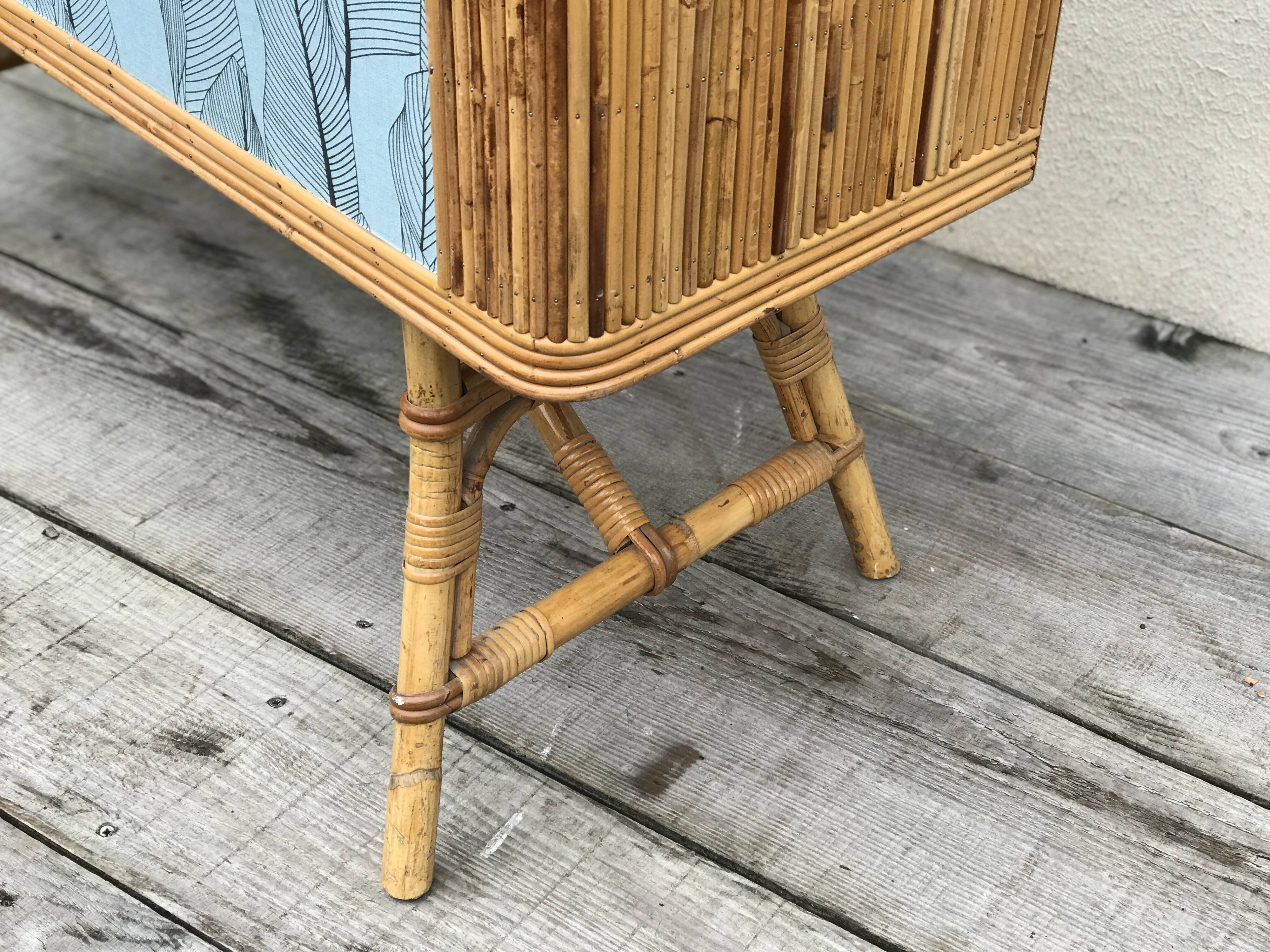 Vintage bamboo bar with 2 stools