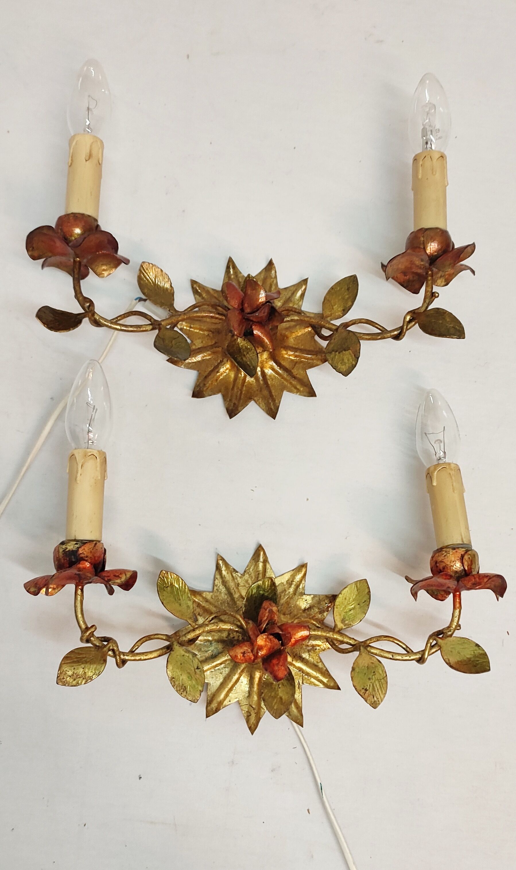 Appliques de forgeage dorées, Espagne années 1940