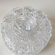 Round crystal bonbonnière, cut Bohemian style. Star patterns. Diameter 15 cm.