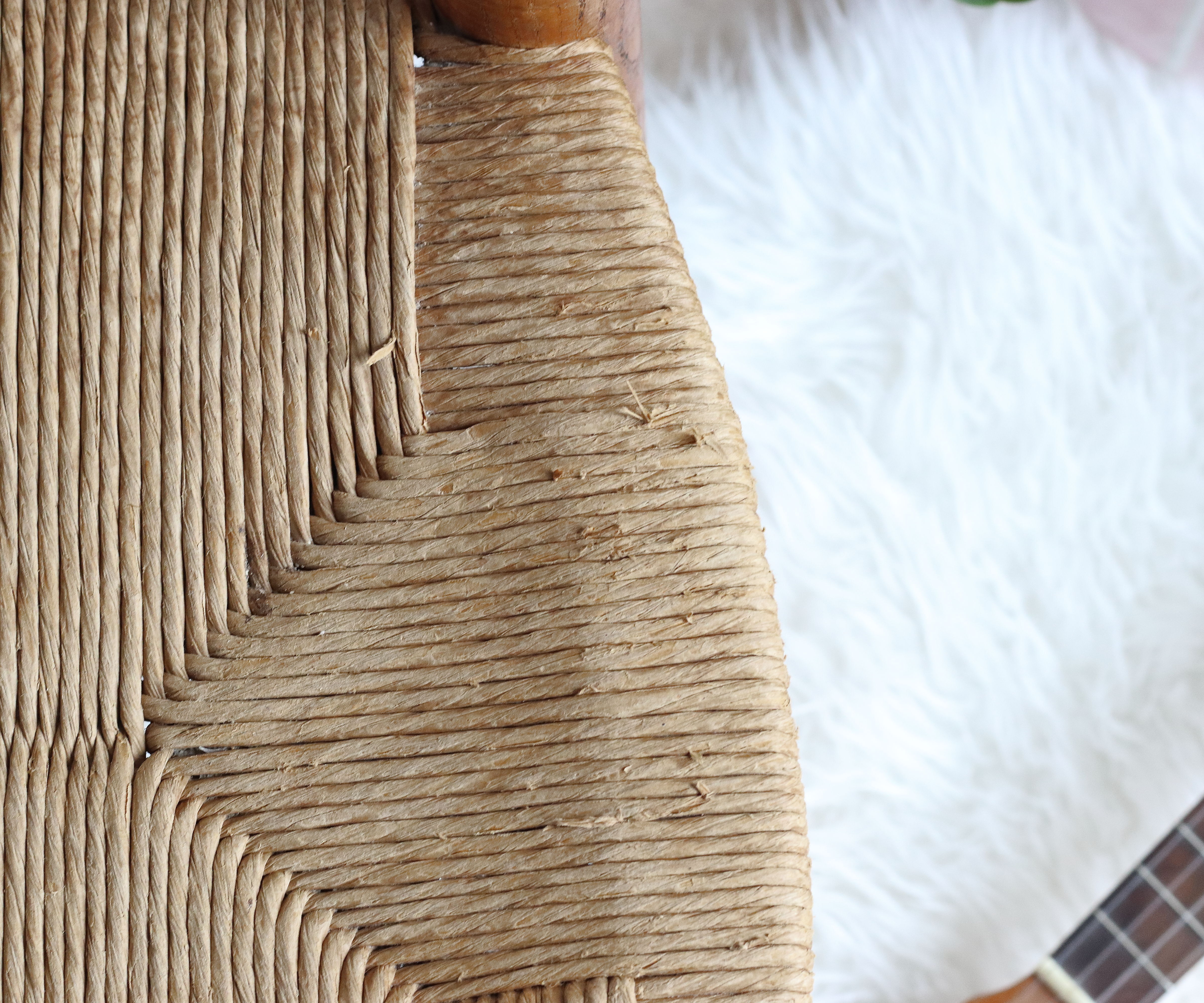 Set of six 1950s chairs in solid wood and straw