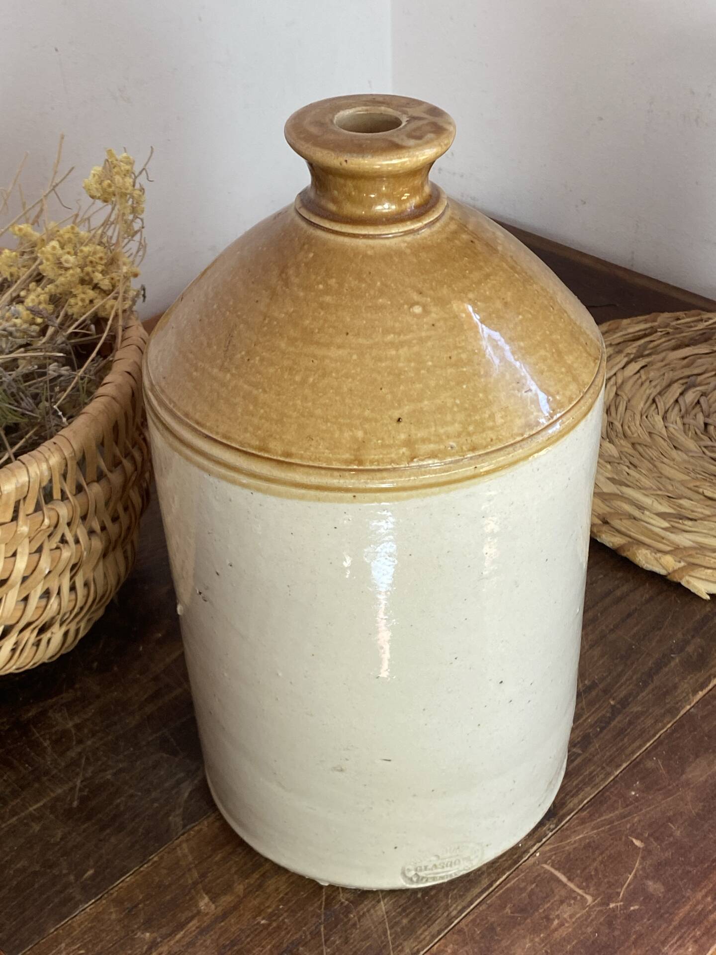 Two-tone stoneware jar, SRD, England