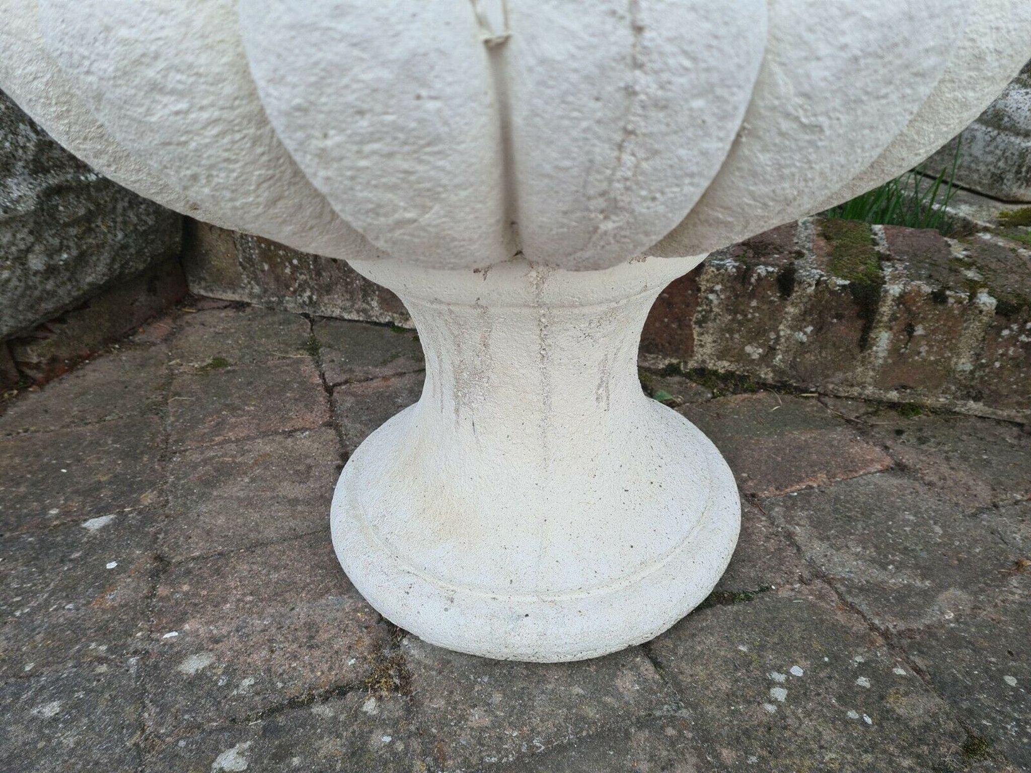Vase médicis en pierre reconstituée