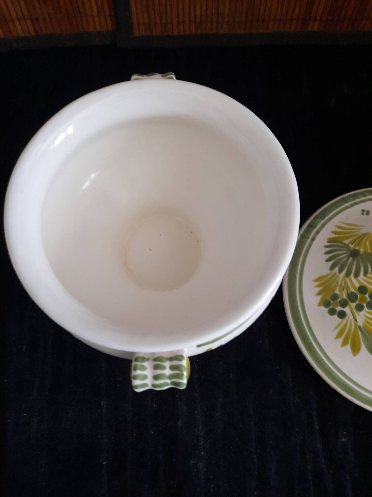 Soup tureen / Sweet jar in HB Quimper earthenware with green and yellow floral decoration - S
