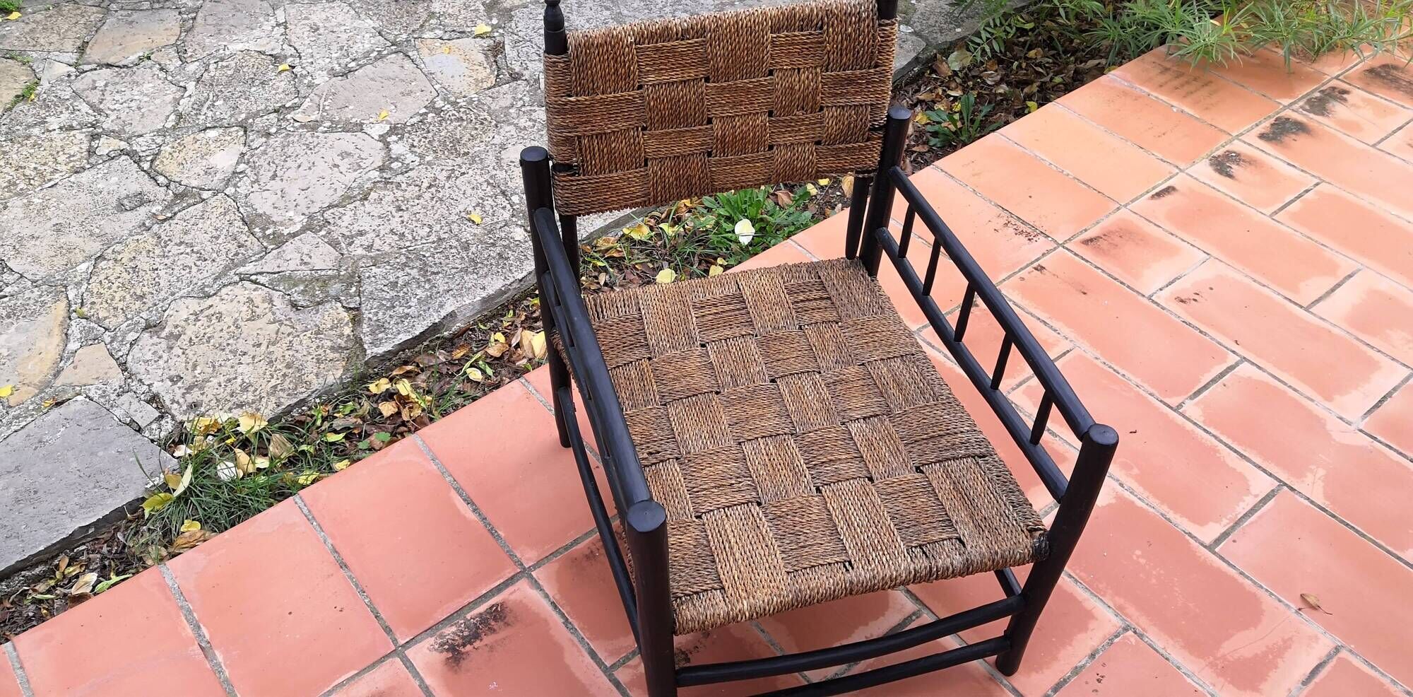 Modernist armchair in wood and braided rope, vintage 1950