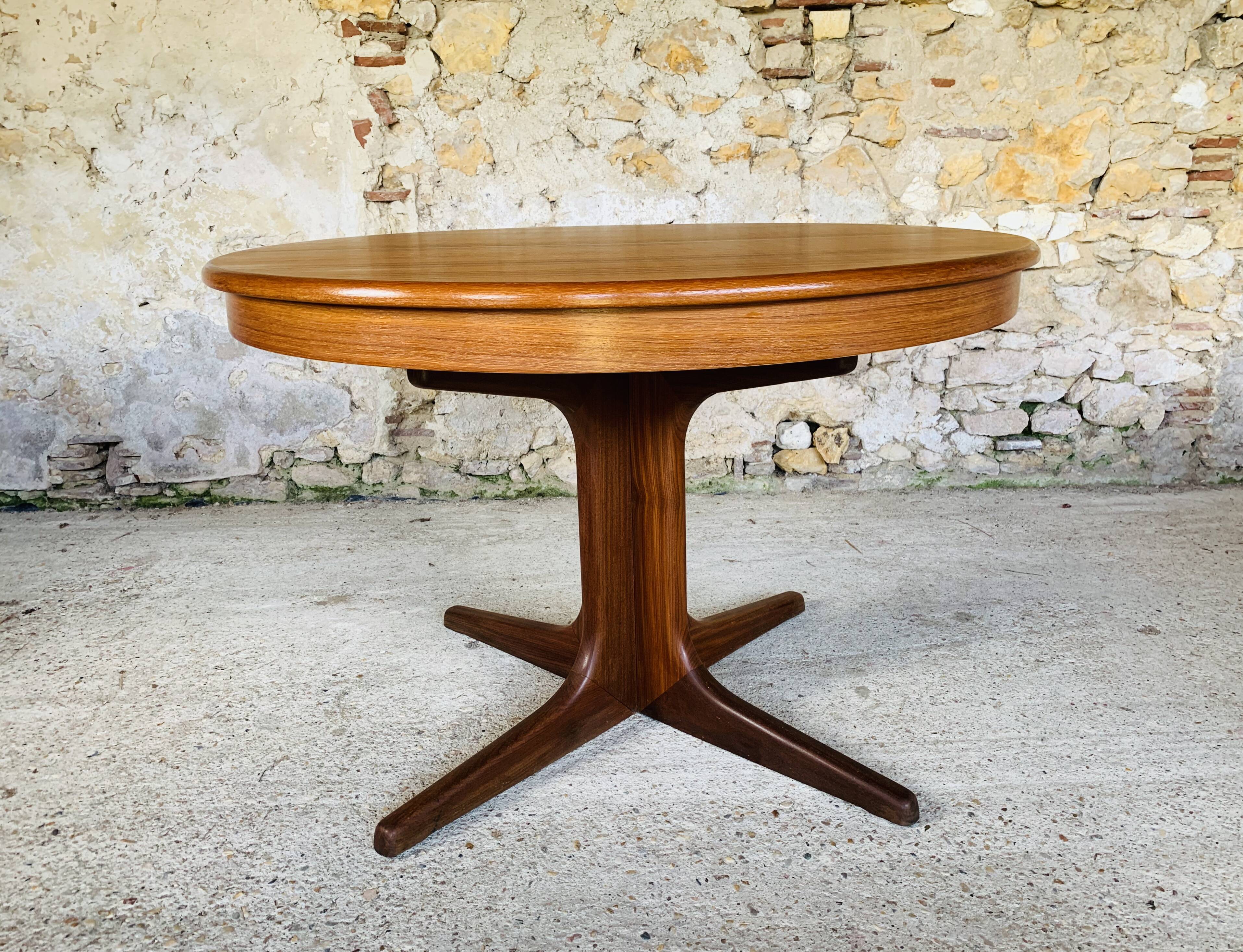 Extendable Scandinavian style dining table with double elongations by Maison Ducau, Circa 1970