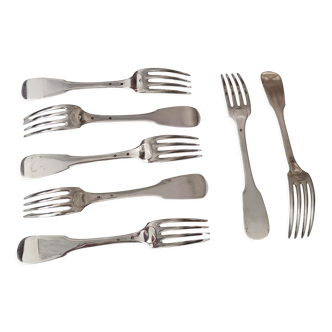 Lot de 7 fourchettes de table en argent massif