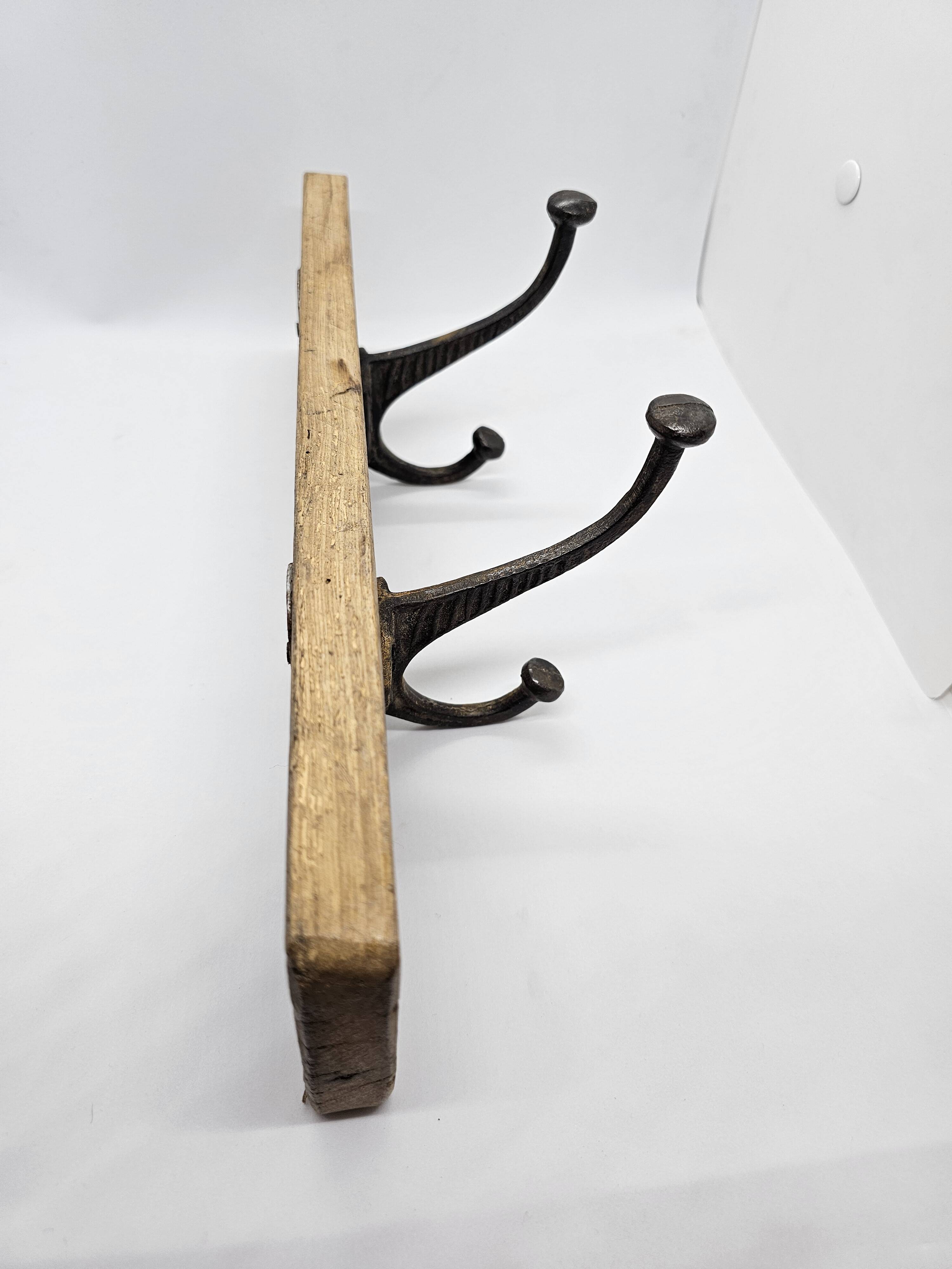 Solid teak coat hook with 2 double cast iron hooks
