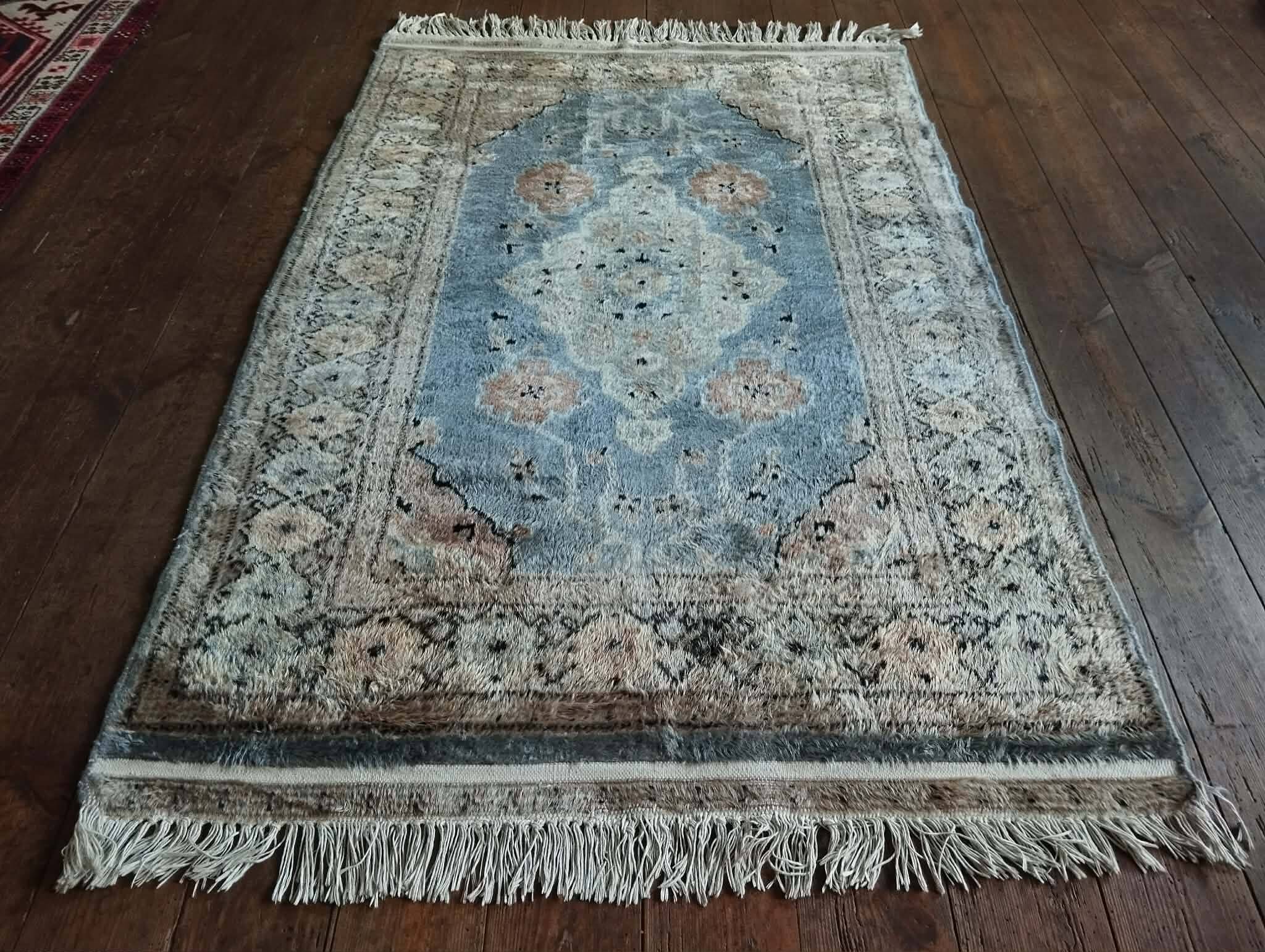 Handmade Pakistani carpet Karachi 142x89cm