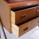 Chest of drawers with mirror in teak