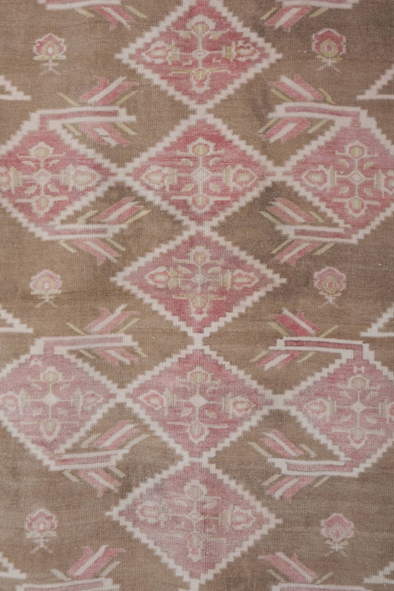 Vintage Taupe Pastel Turkish Karapinar Rug 4'10'' x 8'1''