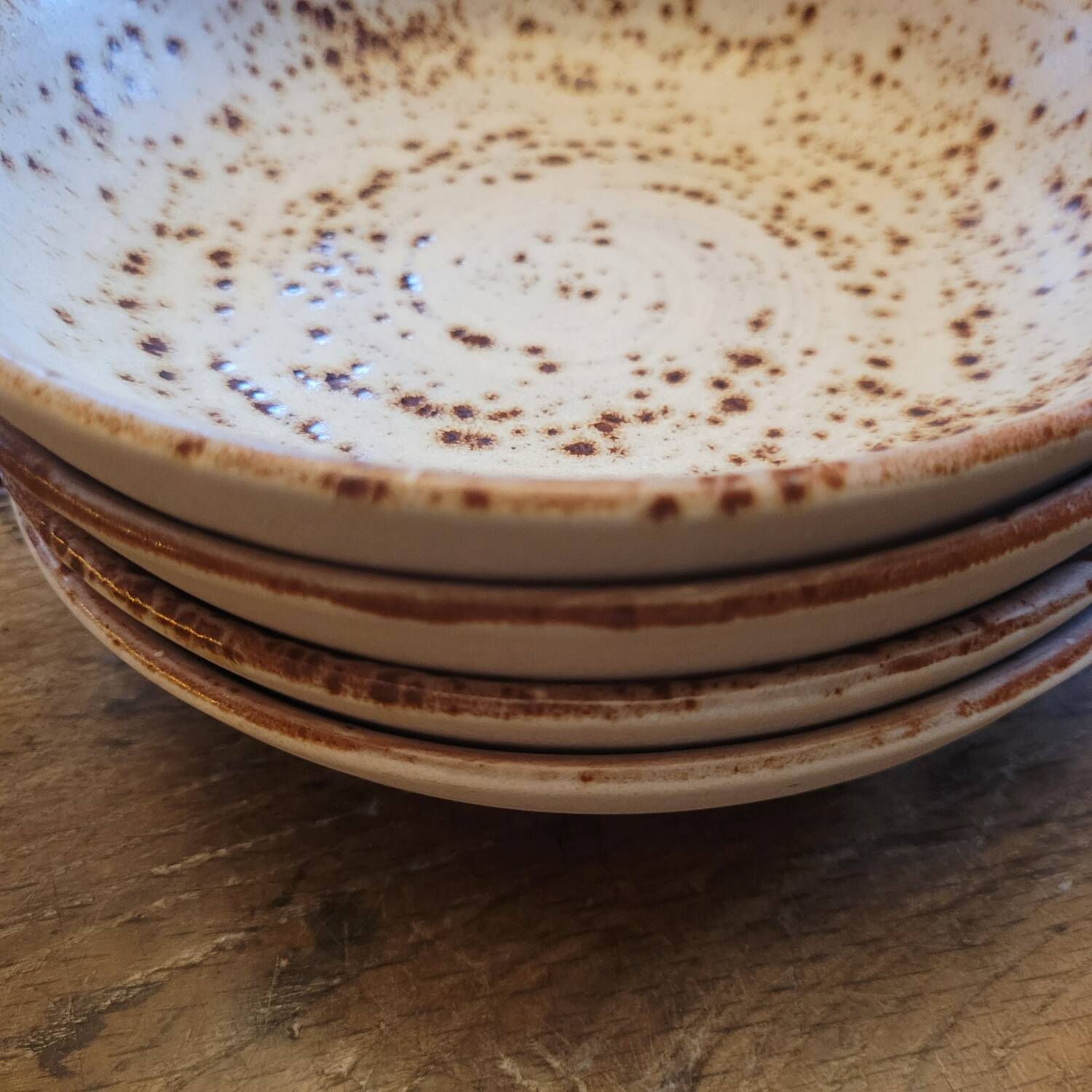 8 handmade soup plates in speckled stoneware – Ø 19.5 cm