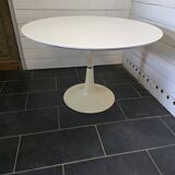Tulip-shaped table from the 60s, Grosfillex