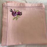 EMBROIDERED TABLE NAPKINS
