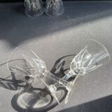 4 Verres à vin cristal taillé