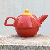 The colorful teapot