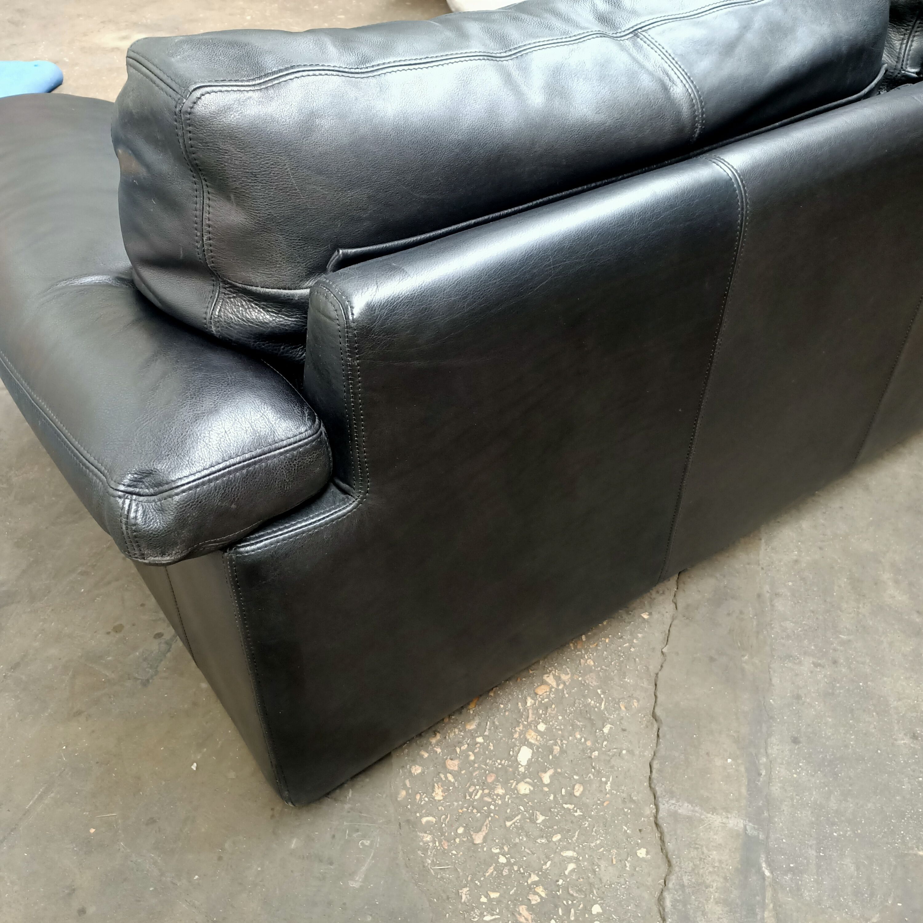 Guermonprez leather sofa