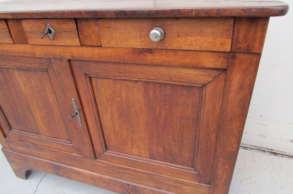 Chest 3 drawers, 2 doors in solid oak