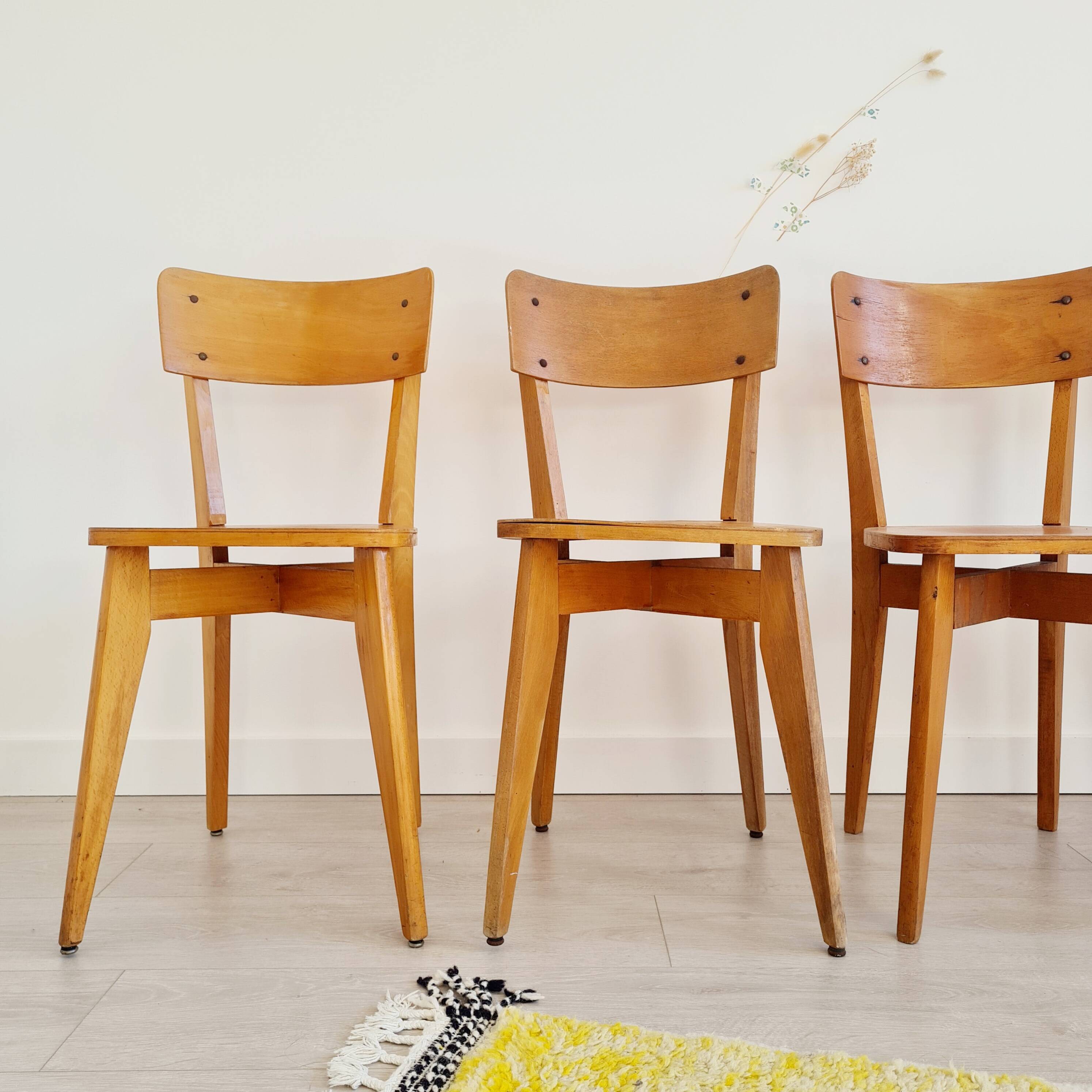 Série de chaises bistrot bois miel