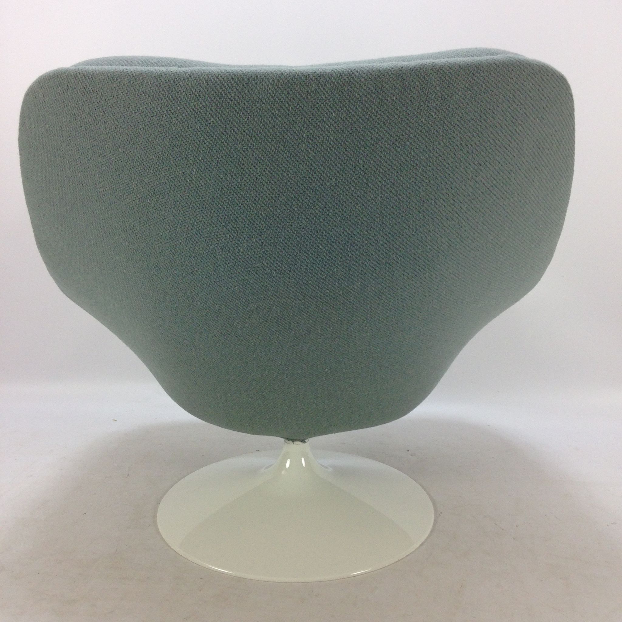 F557 oyster lounge chair by Pierre Paulin for Artifort, 1960