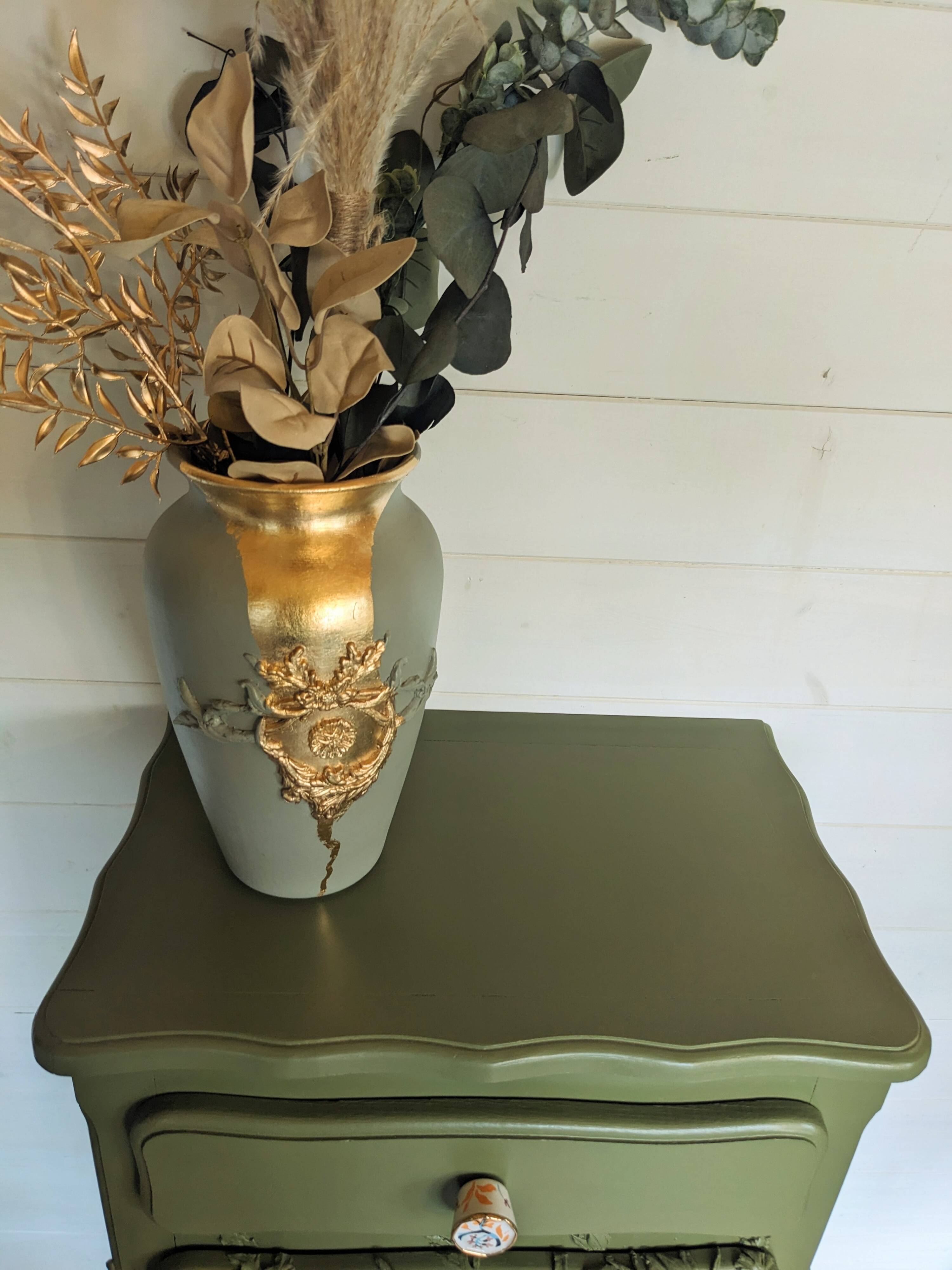 Revamped plant chiffonier
